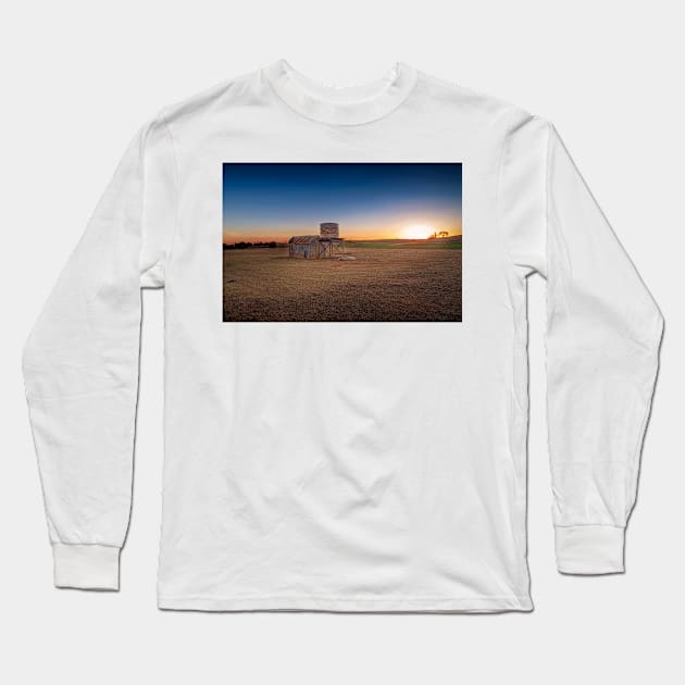 As the sunsets - Kanmantoo, South Australia Long Sleeve T-Shirt by Mark Richards